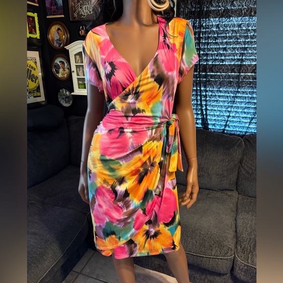 Joseph Ribkoff Dresses & Skirts - Vintage Joseph Ribkoff Colourful Floral Pattern Wrap Dress (Size 14)